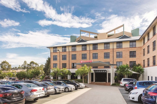 Travelodge Hotel Garden City Brisbane